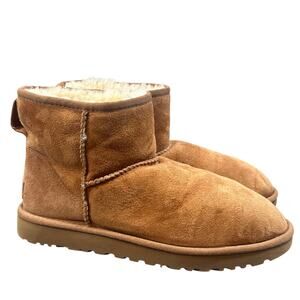 UGG Classic Mini Boots Women 9 Chestnut Brown Suede Sheepskin Fur Lined Slip On
